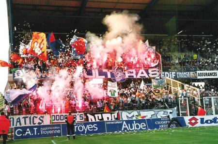 34-TROYES-OM 02.jpg